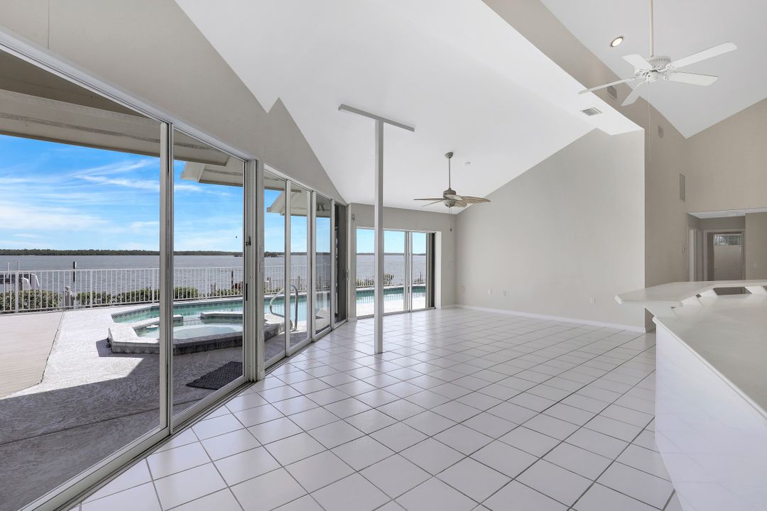 471 Pepperwood Ct, Marco Island, FL 34145