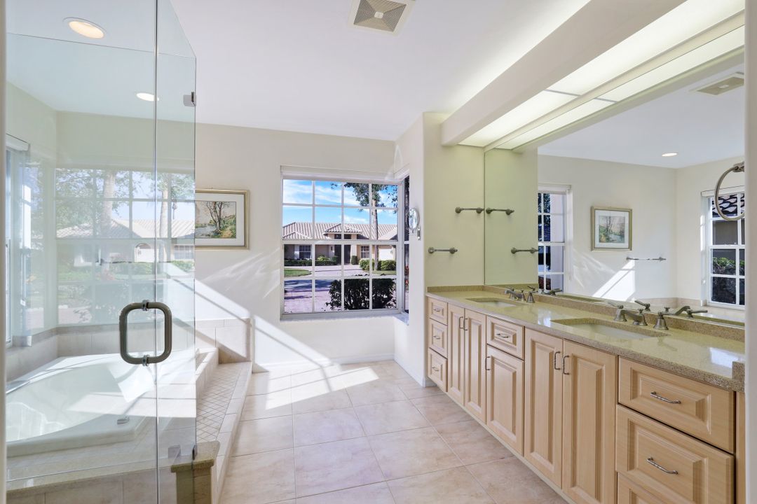 13331 Bridgeford Ave, Bonita Springs, FL 34135