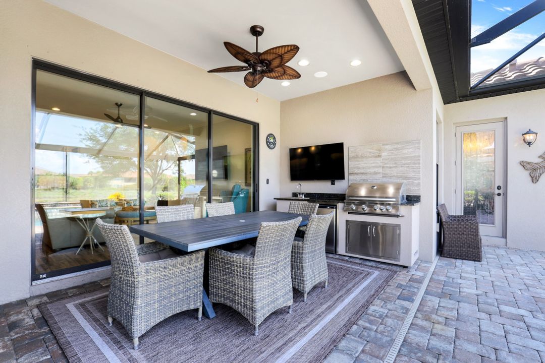 8697 Cavano St, Naples, FL 34119