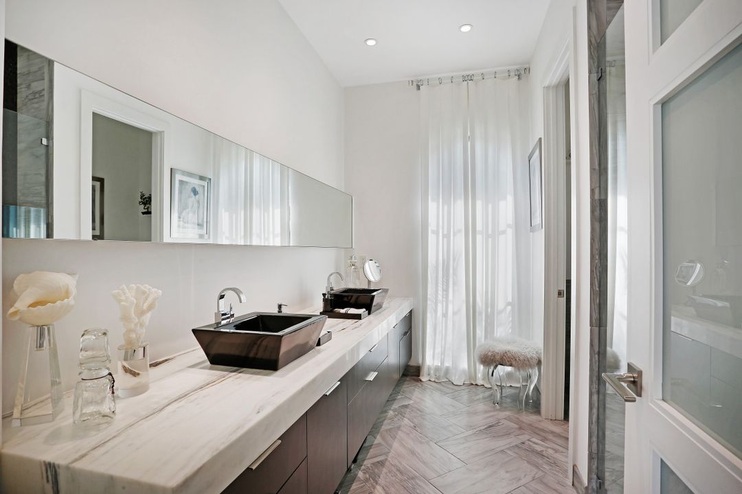 705 Myrtle Rd, Naples, FL 34108