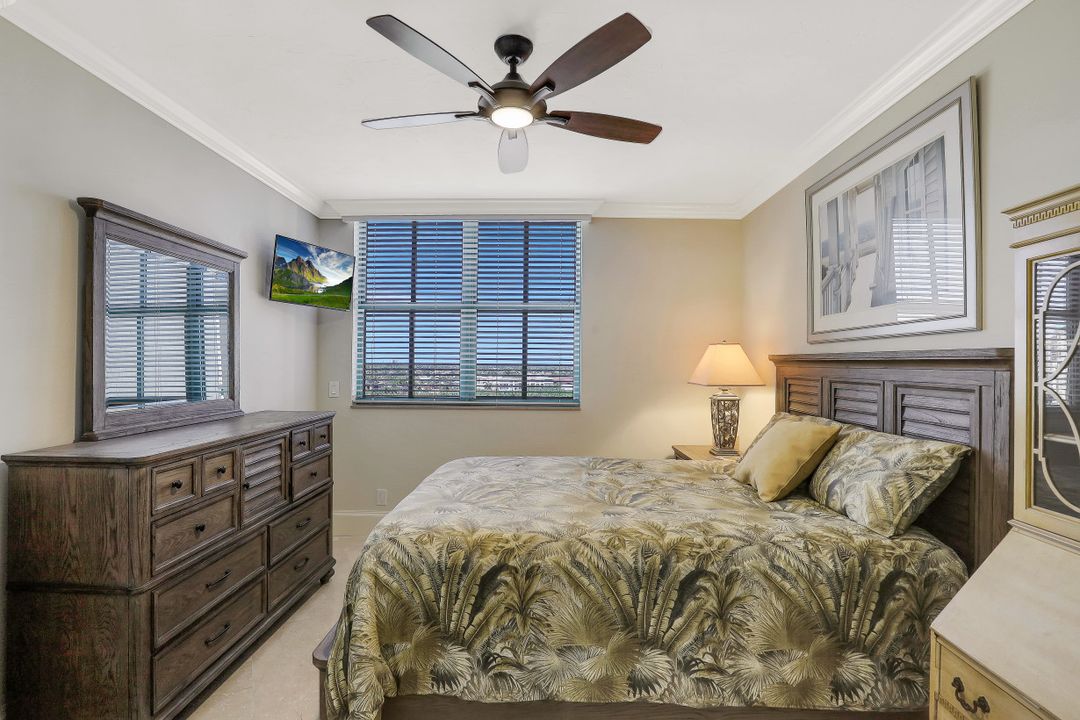 980 Cape Marco Dr #906, Marco Island, FL 34145