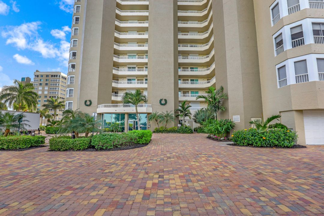 21 Bluebill Ave #401, Naples, FL 34108