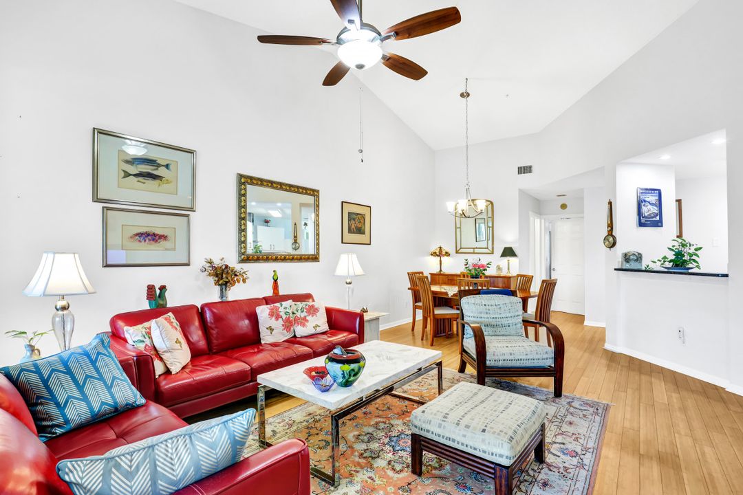 6940 Huntington Lakes Cir #202, Naples, FL 34119