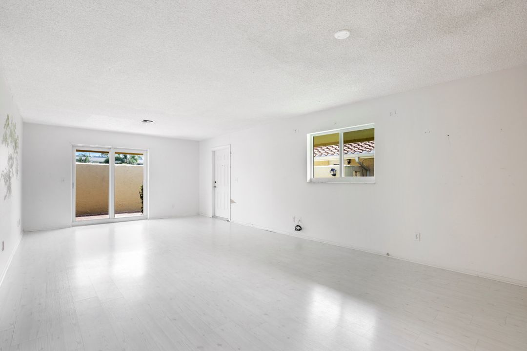 117 Teryl Rd #3, Naples, FL 34112