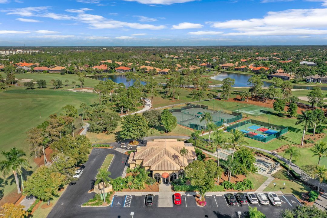 7915 Cordoba Pl, Naples, FL 34113