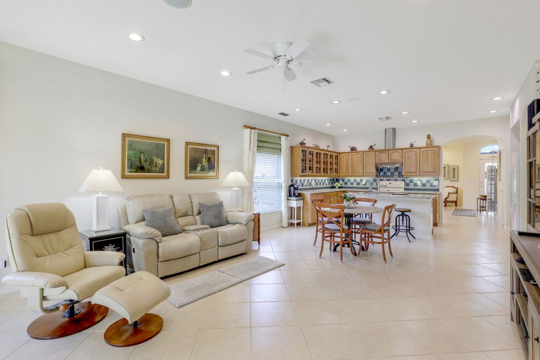 9920 Via San Marco Loop, Fort Myers, FL 33905