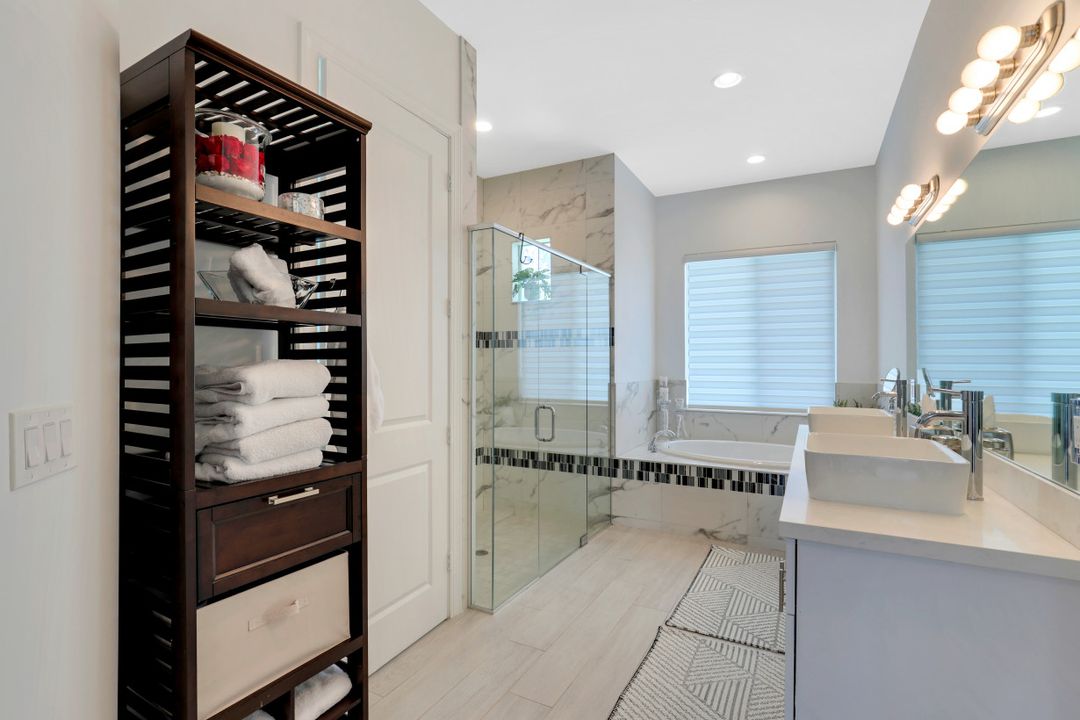 2112 16th St NE, Naples, FL 34120