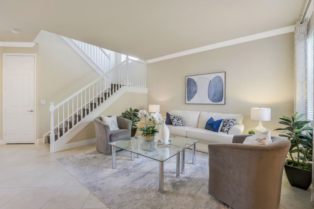 11542 Meadowrun Cir, Fort Myers, FL 33913