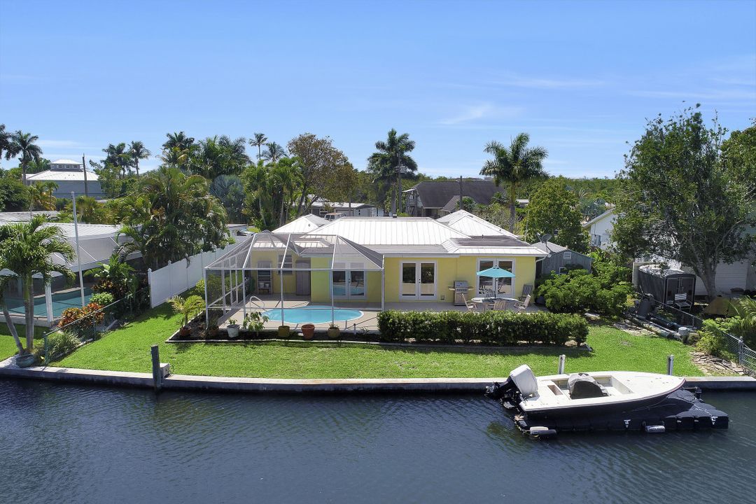 1765 Harbor Ln, Naples, FL 34104