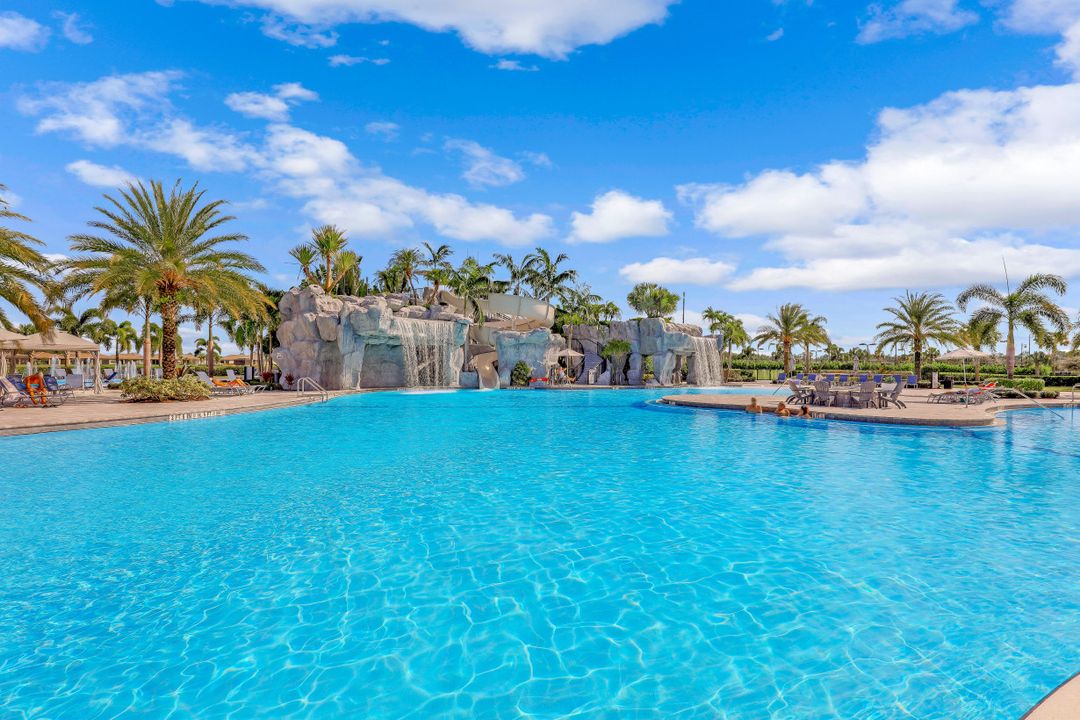 17441 Elkgrove Ln, Estero, FL 33928