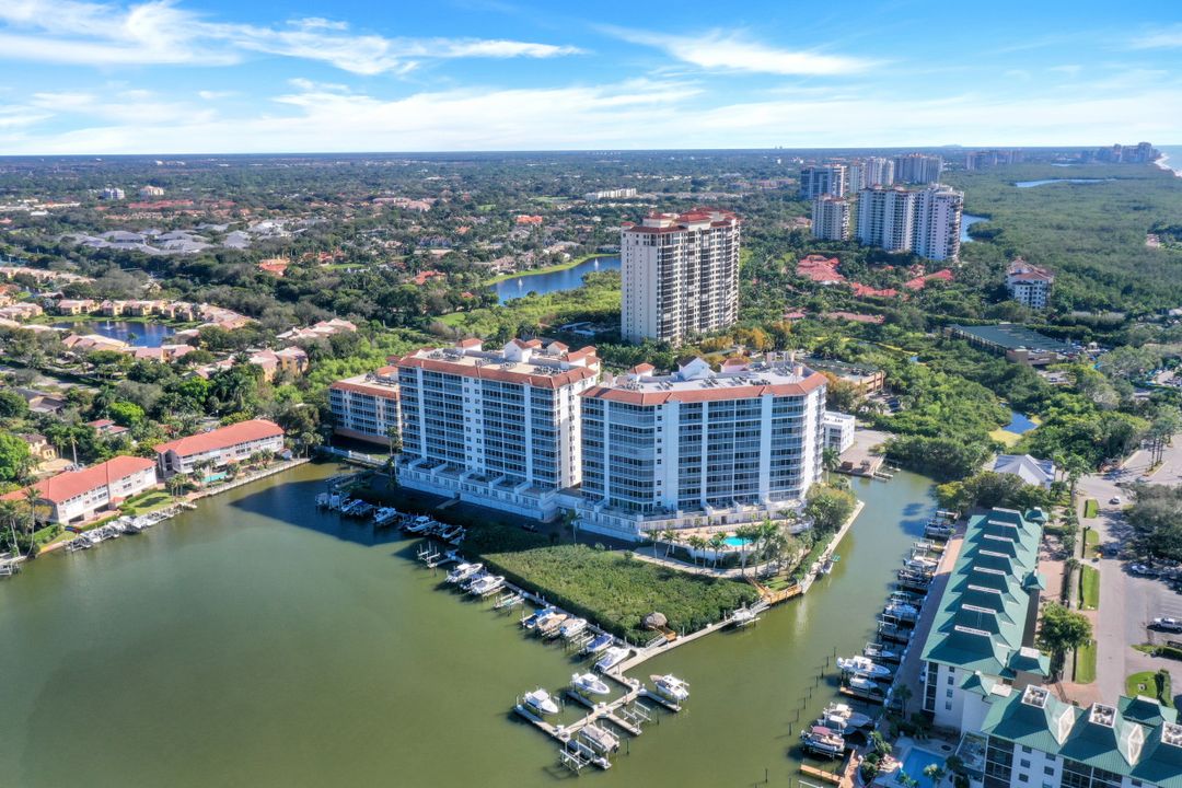 400 Flagship Dr #1101, Naples, FL 34108