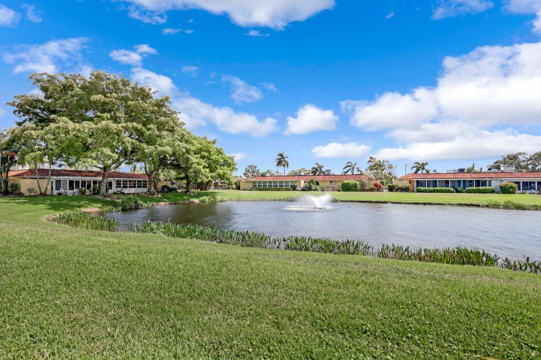 146 Harrison Rd, Naples, FL 34112