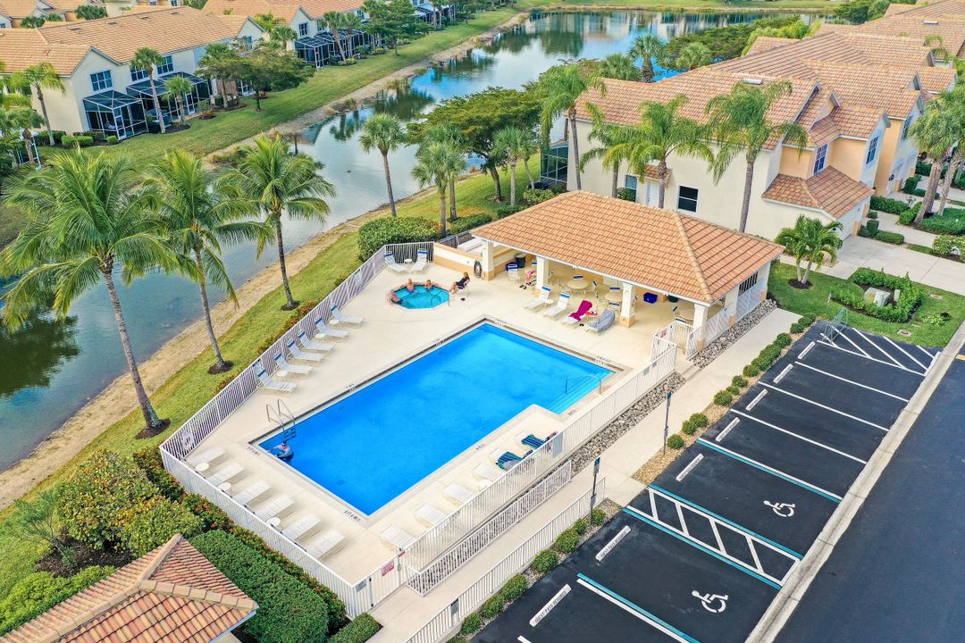 8430 Village Edge Cir, Fort Myers, FL 33919