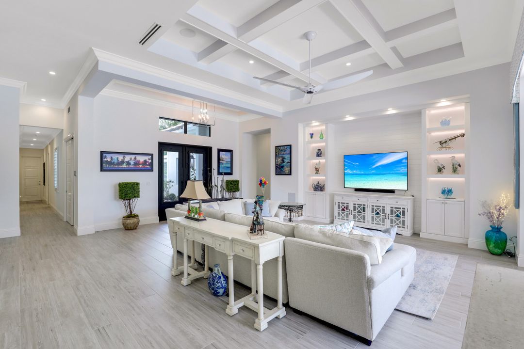 17413 Via Lugano Ct, Miromar Lakes, FL 33913