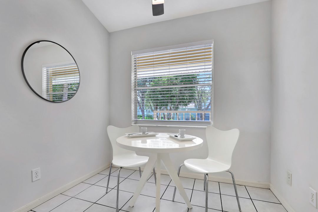 102 Pebble Shores Dr #3-201, Naples, FL 34110