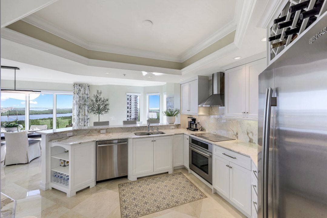 1060 Borghese Ln  #906, Naples, FL 34114