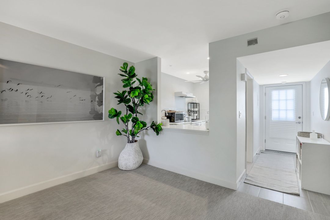 262 Banyan Blvd #262, Naples, FL 34102