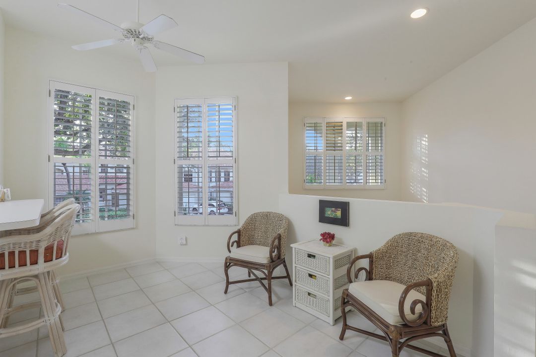 1090 Egrets Walk Cir #202, Naples, FL 34108