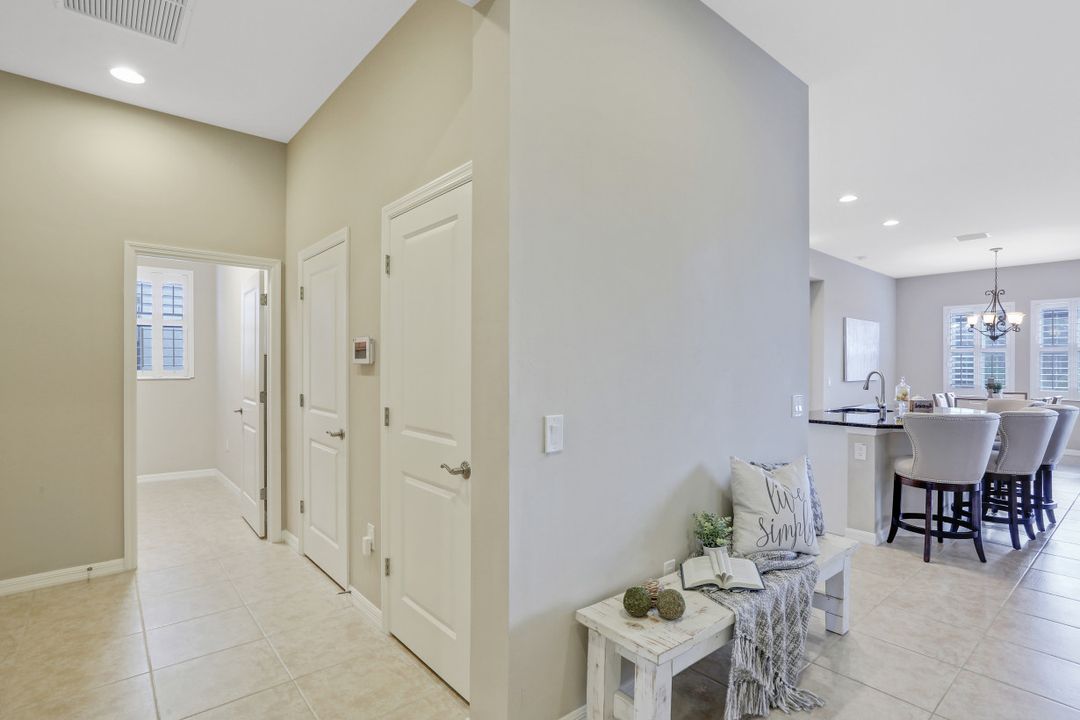 10654 Essex Square Blvd, Fort Myers, FL 33913