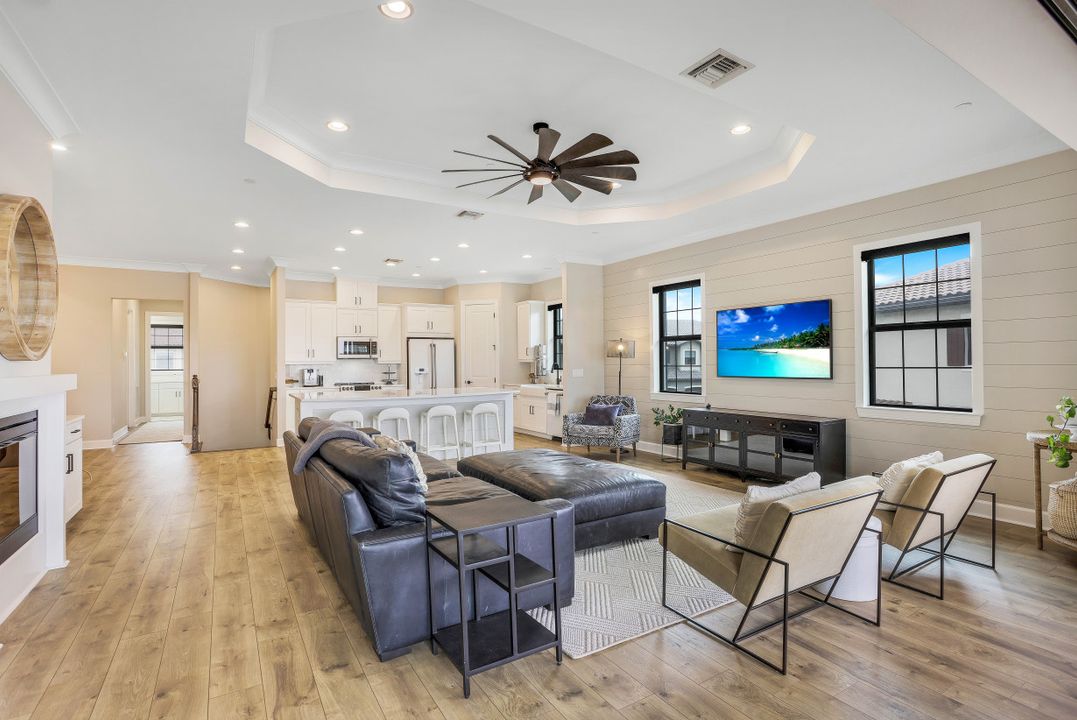 9636 Montelanico Loop #201, Naples, FL 34119