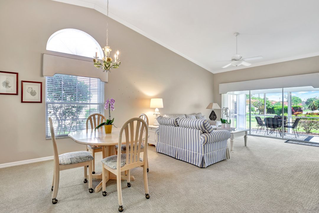 227 Melrose Pl, Naples, FL 34104