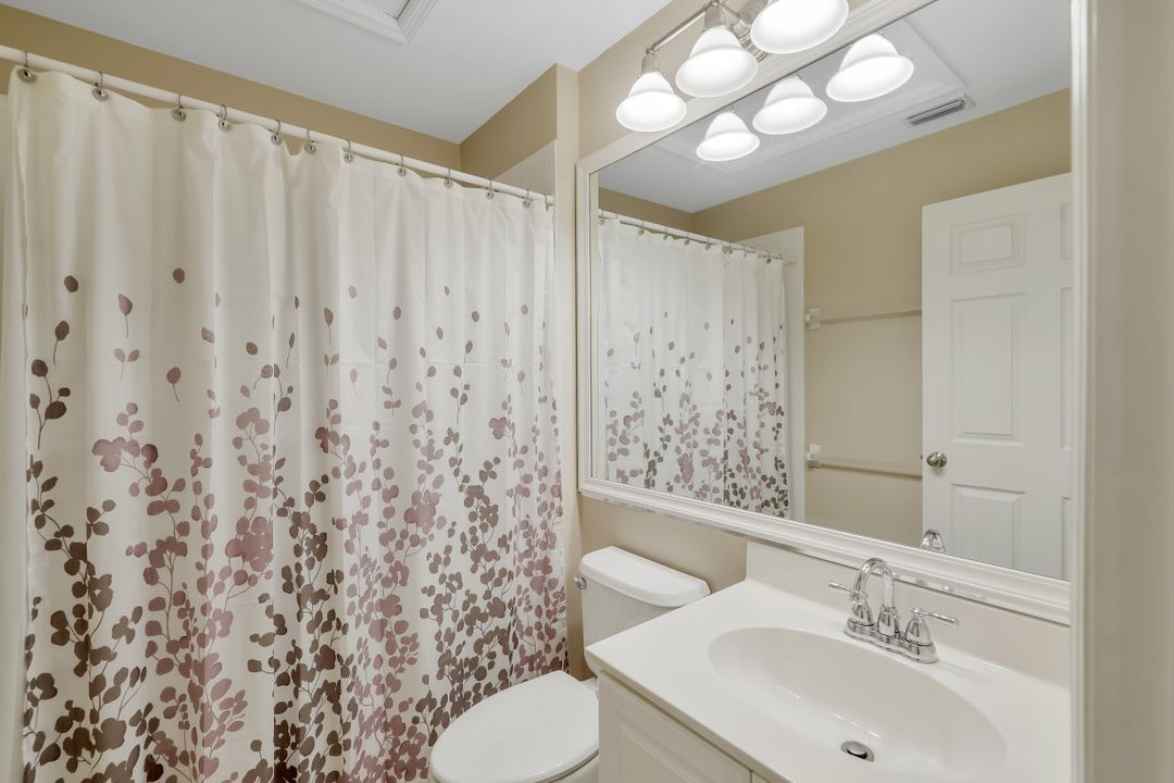 2435 Woodbourne Pl, Cape Coral, FL 33991