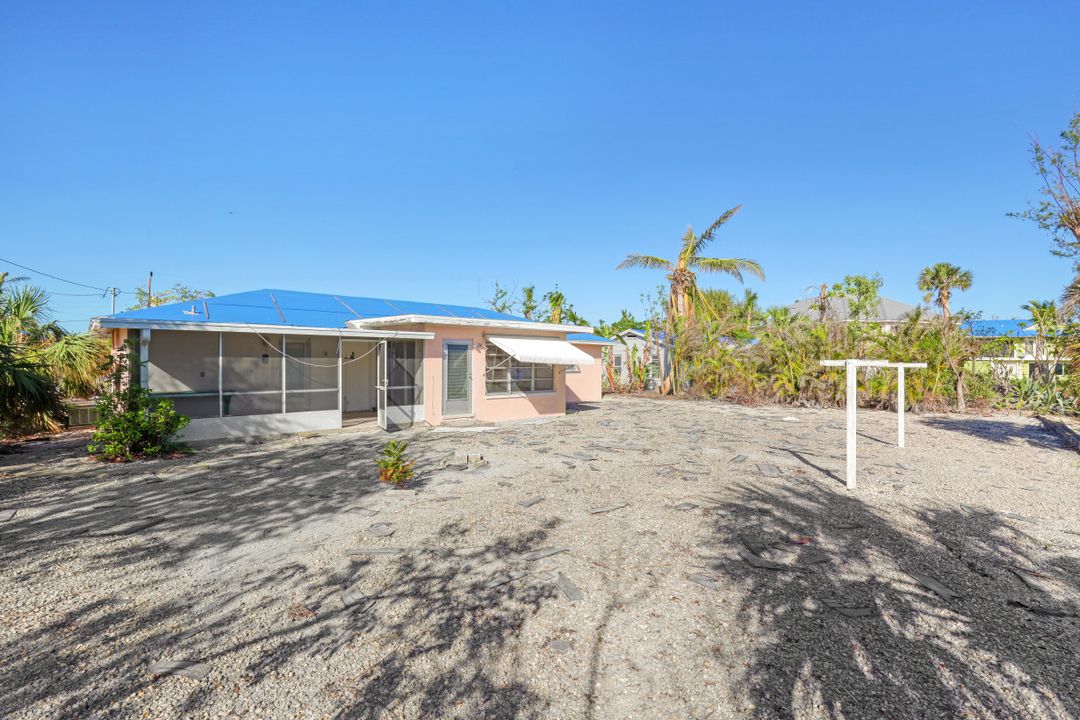 1977 Roseate Ln, Sanibel, FL 33957