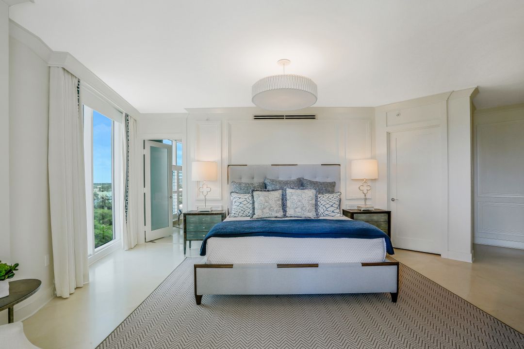 11125 Gulf Shore Dr #701, Naples, FL 34108