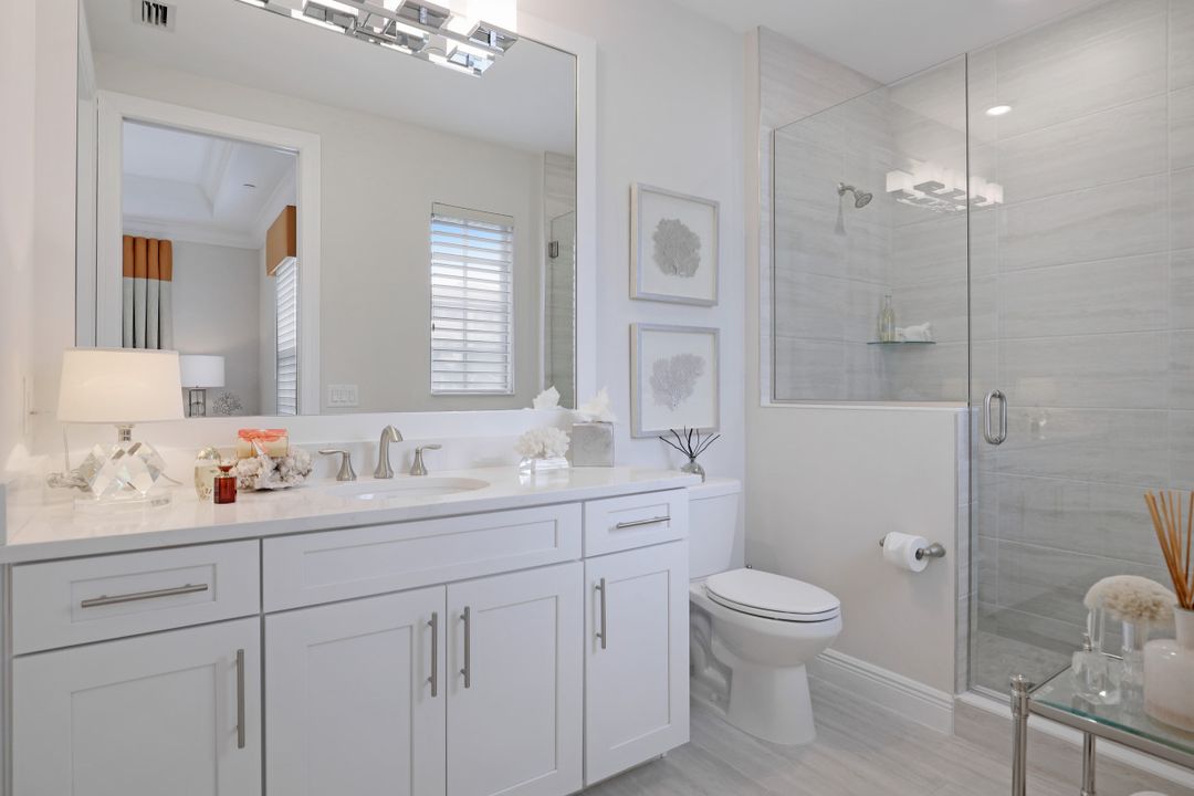 16379 Viansa Way #102, Naples, FL 34110