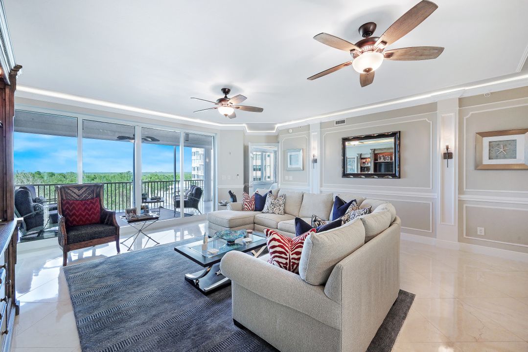 275 Indies Way #505, Naples, FL 34110