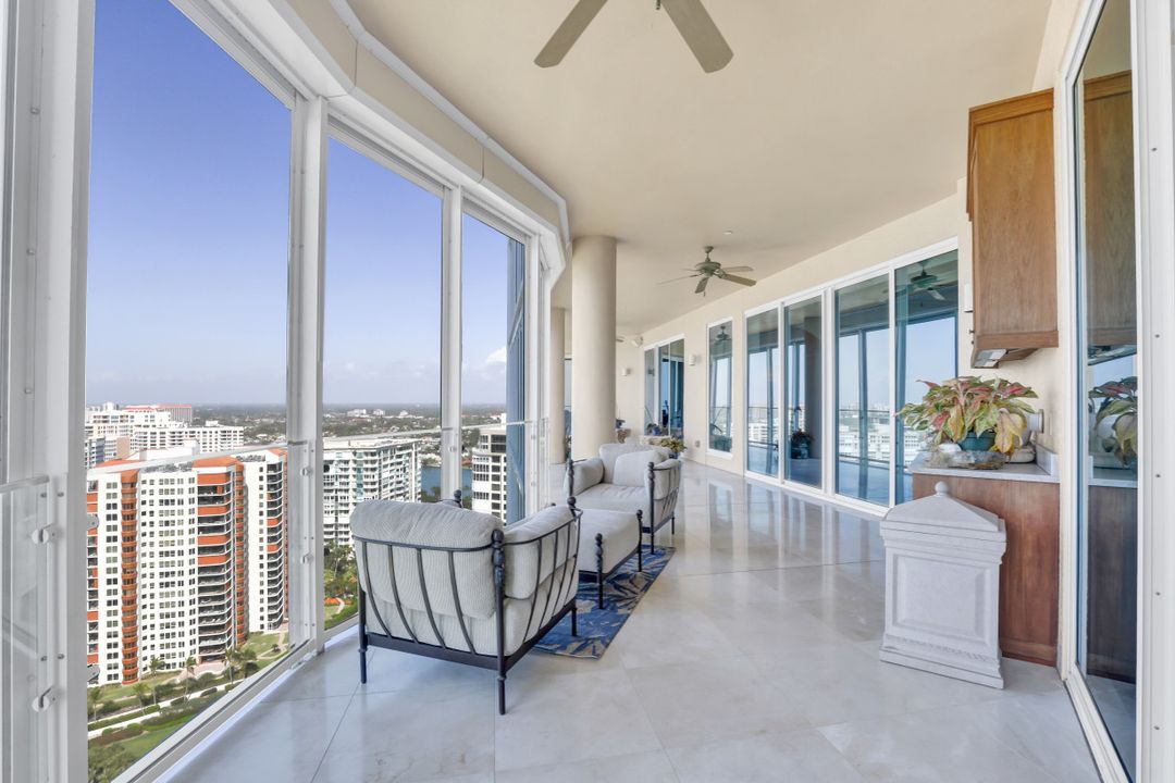 4101 Gulf Shore Blvd N #PH-3, Naples, FL 34103