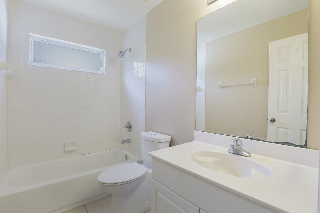 3795 10th Ave SE, Naples, FL 34117