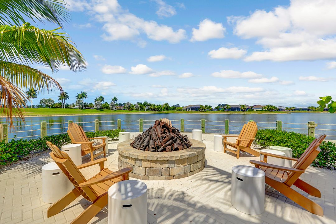 14684 Tropical Dr, Naples, FL 34114