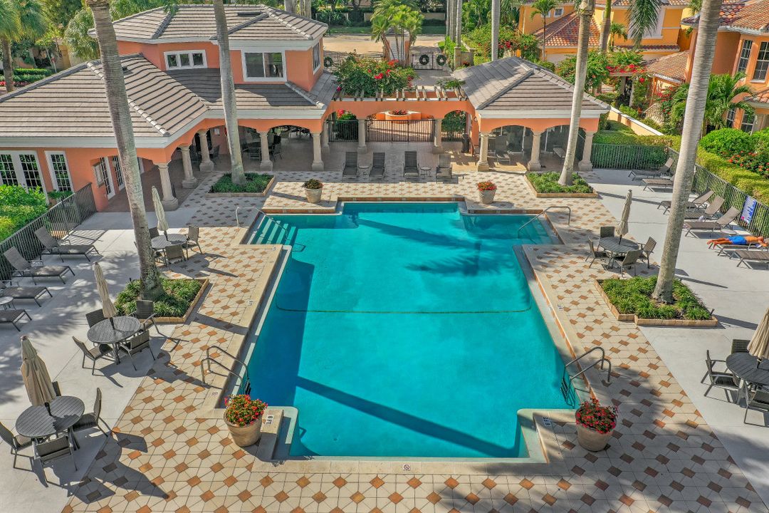 630 Via Mezner #1001, Naples, FL 34108