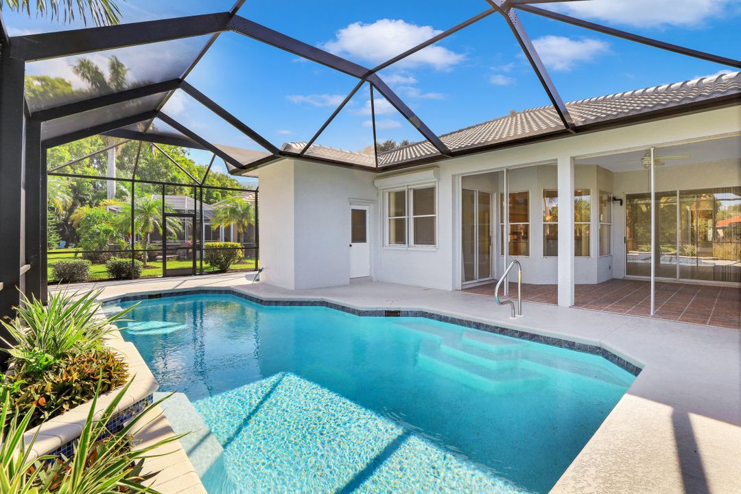 25610 Springtide Ct, Bonita Springs, FL 34135