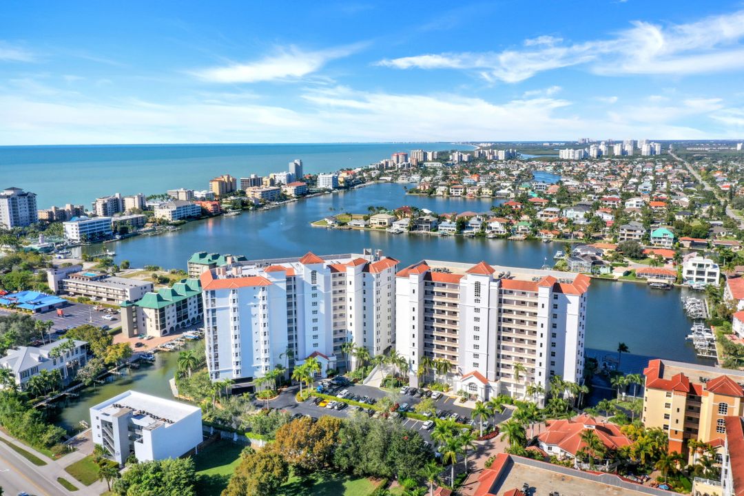 410 Flagship Dr #604, Naples, FL 34108