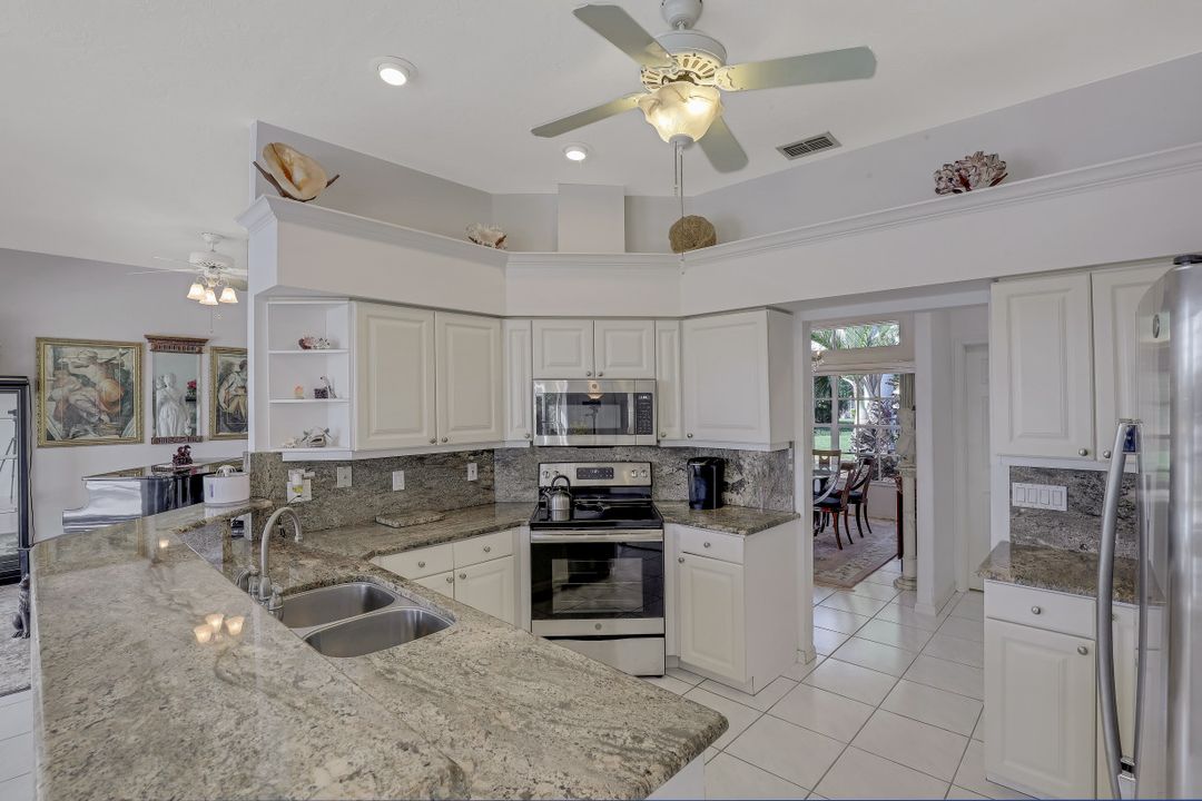 1745 SE 44th Terrace, Cape Coral, FL 33904