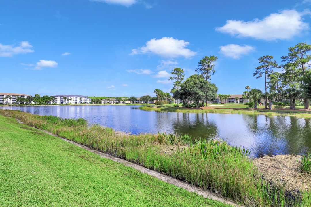 8075 Queen Palm Ln #514, Fort Myers, FL 33966