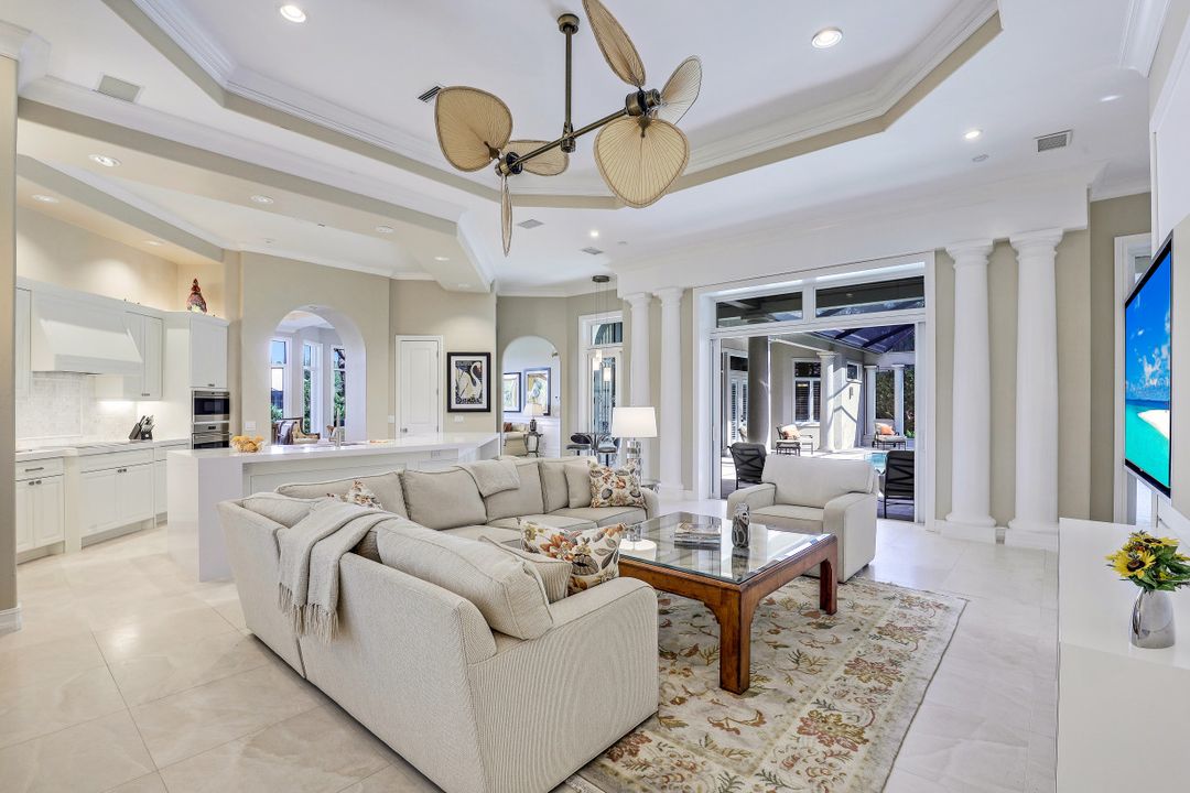 1564 Gormican Ln, Naples, FL 34110