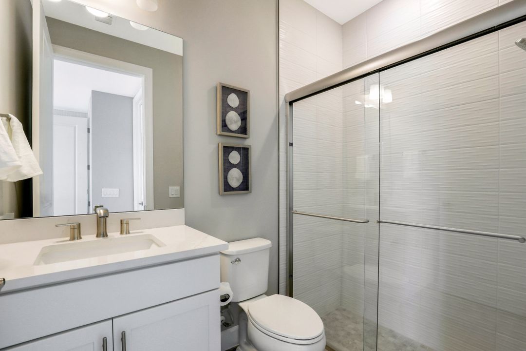 9765 Everglades Dr, Naples, FL 34120