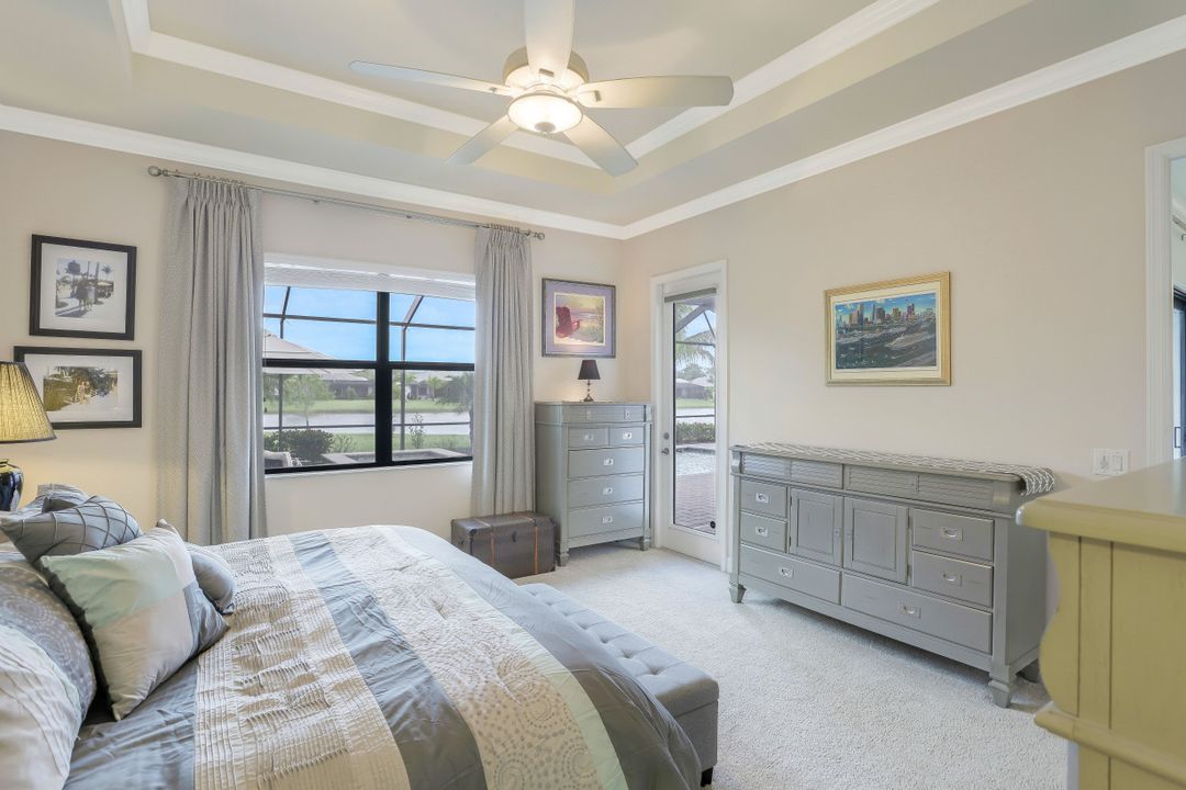 2067 Antigua Ln, Naples, FL 34120