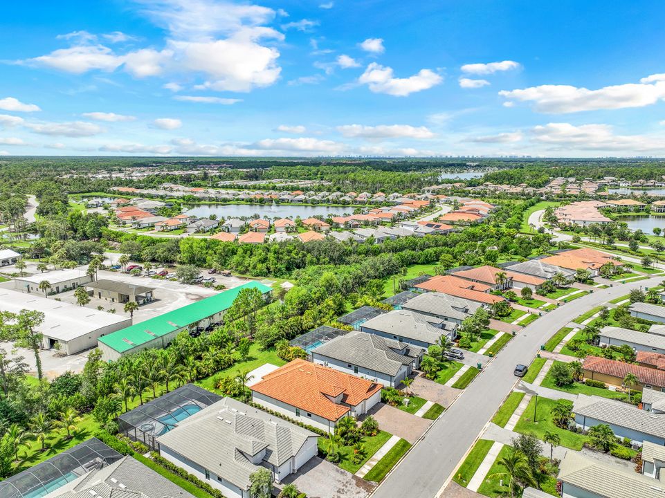 2134 Antigua Ln, Naples, FL 34120