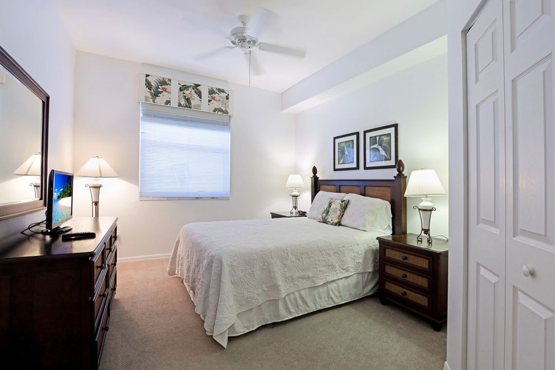 470 Launch Cir #405, Naples, FL 34108