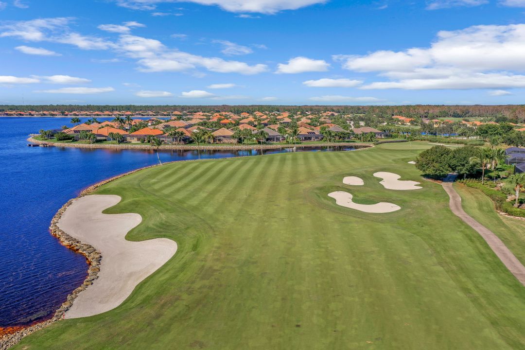 9005 Quarry Dr, Naples, FL 34120