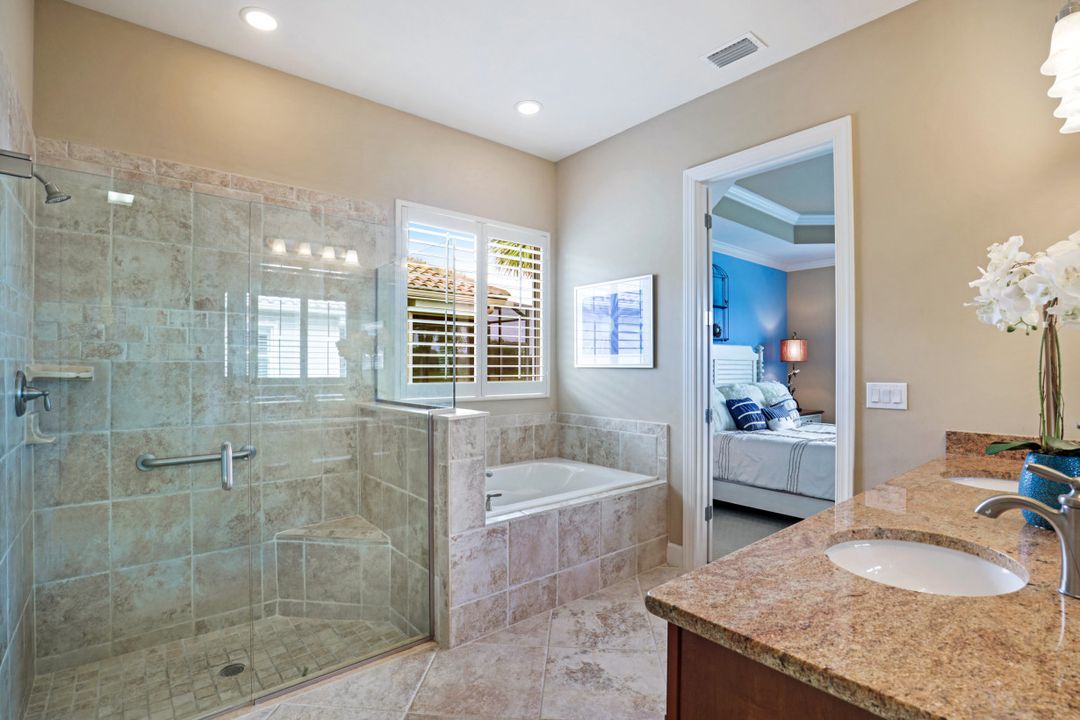 9364 Marble Stone Dr, Naples, FL 34120