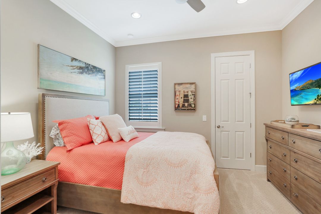 8787 Coastline Ct #201, Naples, FL 34120