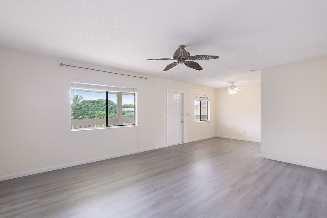 4607 Bayshore Dr #K-6, Naples, FL 34112