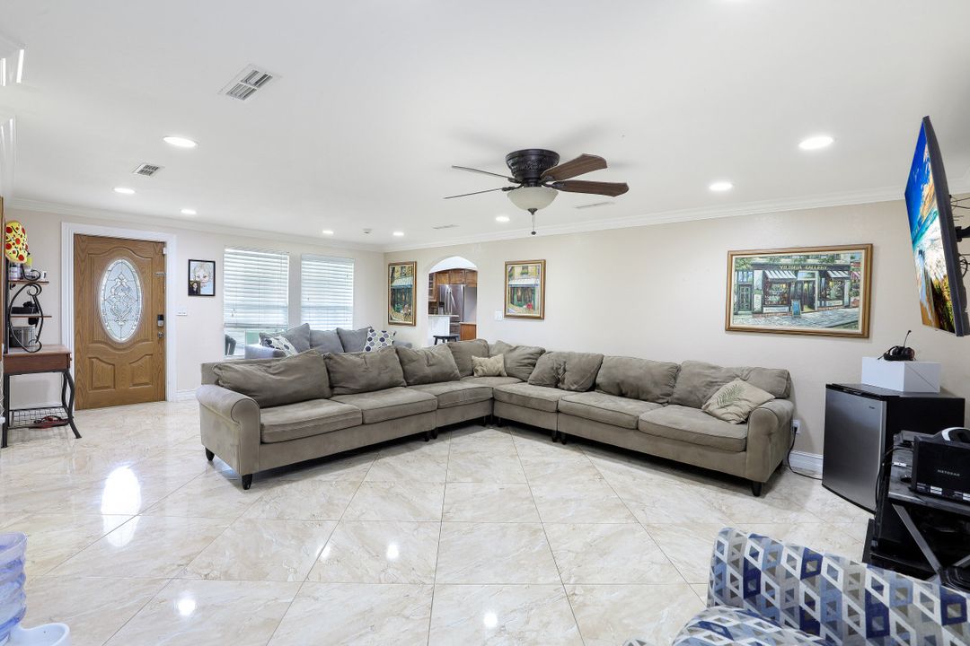 3505 20th St SW, Lehigh Acres, FL 33976