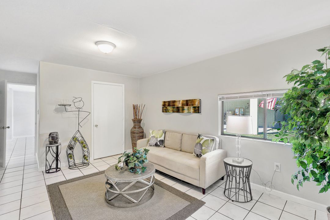 1858 Hanson St, Fort Myers, FL 33901