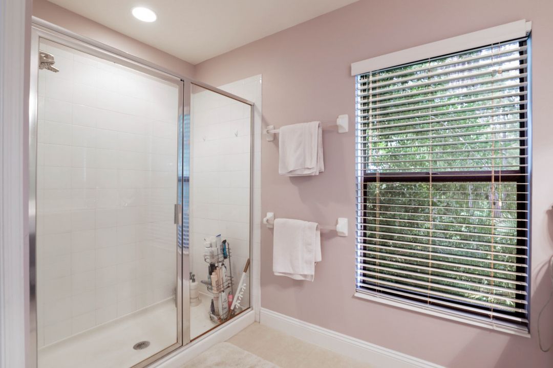 15893 Marcello Cir, Naples, FL 34110